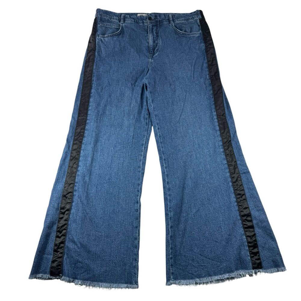 Anthropologie Pilcro Wide Leg Jeans 31 Raw Hem Tuxedo Stripe High Rise Denim